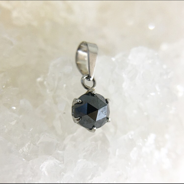 ブラックダイヤモンド Pｔ✧ペンダント 016-1のパワーストーン