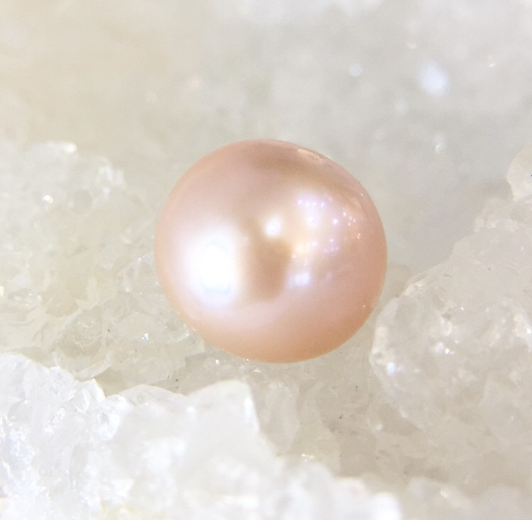 【鑑別済み】ピンク淡水真珠（セミラウンド）粒販売 010のパワーストーン