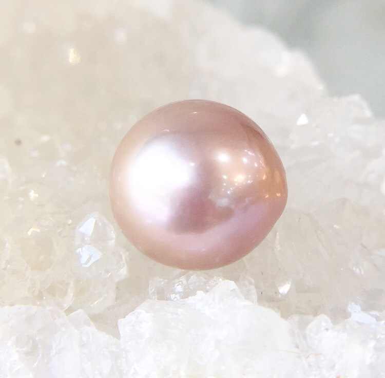 【鑑別済み】ピンク淡水真珠（セミラウンド）粒販売 038のパワーストーン