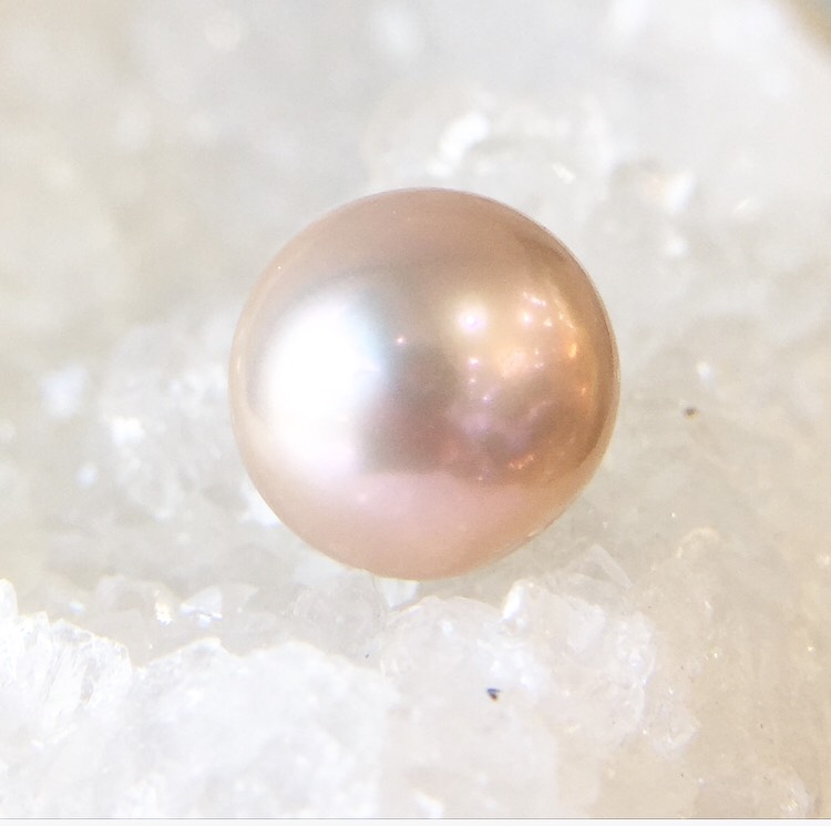 【鑑別済み】ピンク淡水真珠（セミラウンド）粒販売 039のパワーストーン